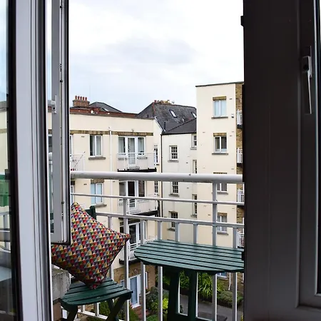 Central 1 Bedroom Next To Ha'penny Bridge Apartment *
